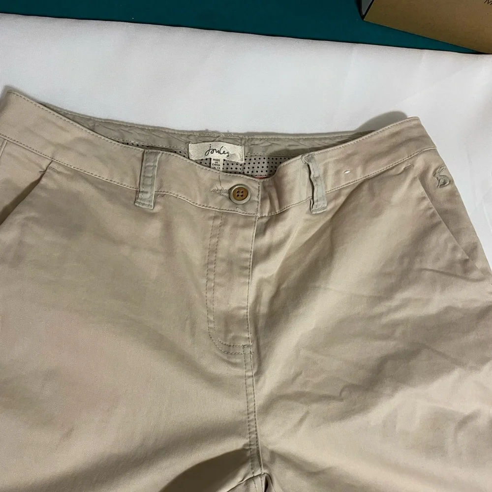Joules Women’s size 8 khaki Cotton pants trousers w/embroidered‎ bunny on pocket